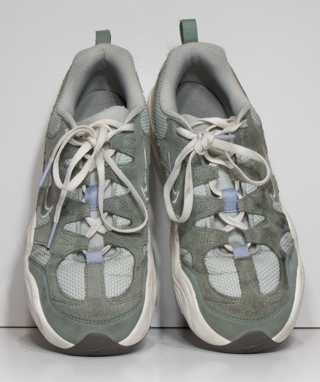 Women’s Nike Tech Hera ‘Light Silver/Sail/Flat Pewter/Mica Green,’ Size 9
