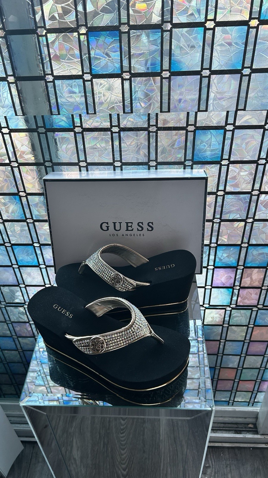 GUESS Women’s Black Wedge Platform Thong Sandals Rhinestone & Logo US 6 EU 36