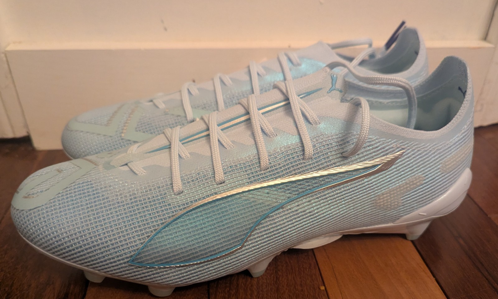 PUMA Ultra 5 Ultimate FG Soccer Cleat Light Up Pack Women’s 11 Mens 9.5 New