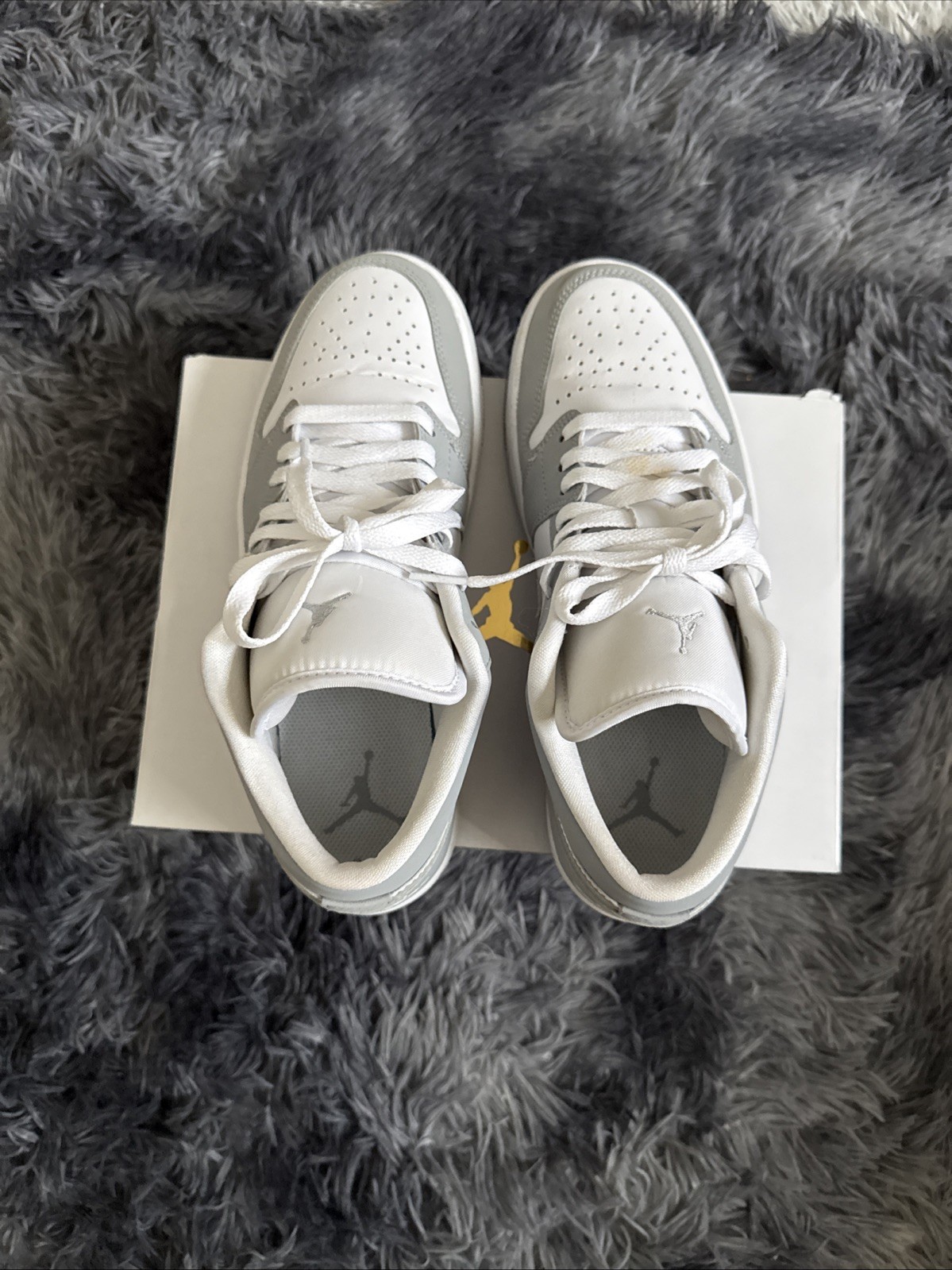 Size 9.5 – Jordan 1 Low White Wolf Grey W