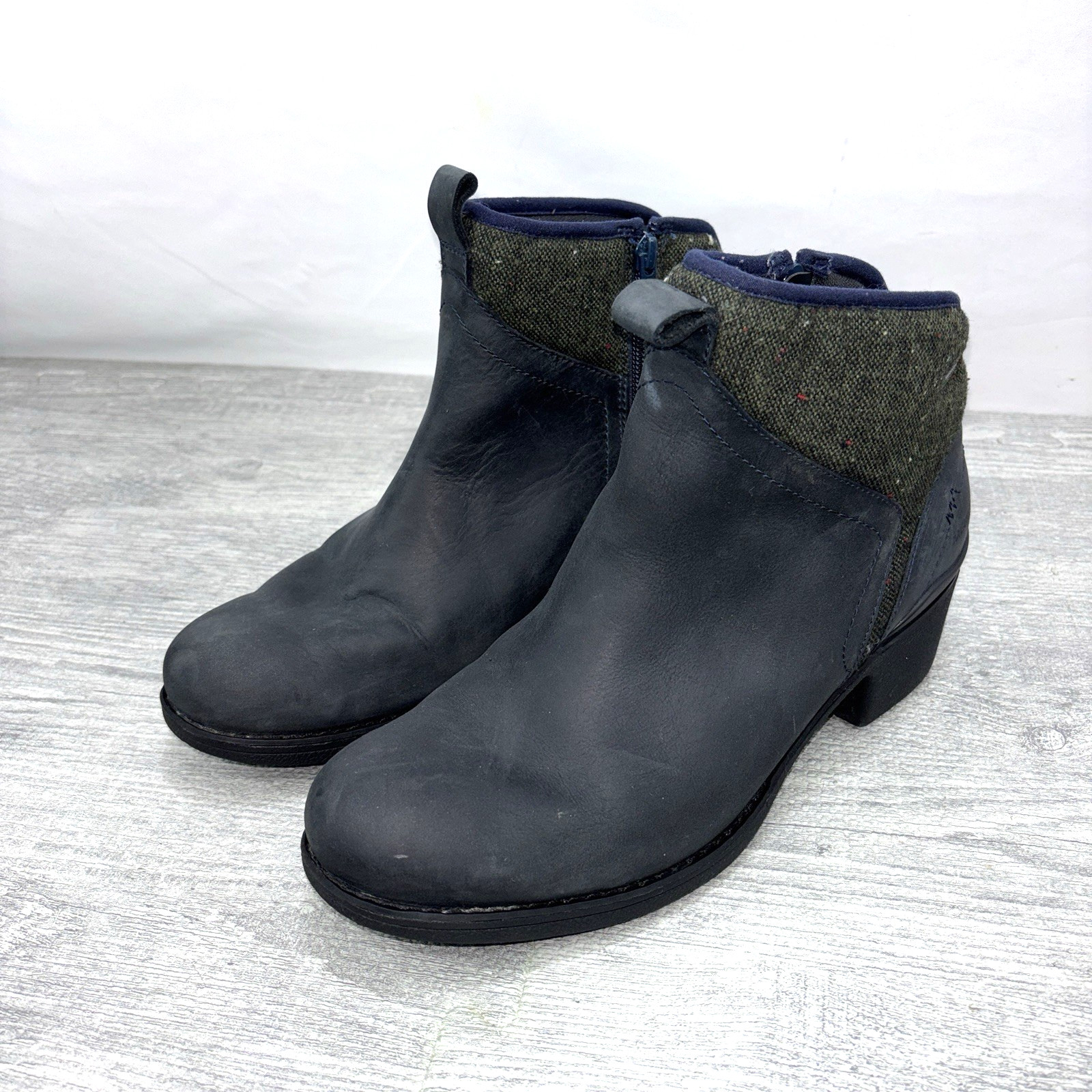 Merrell Chateau II Boots Womens Size 11 Gray Nubuk Mid Waterproof J00924