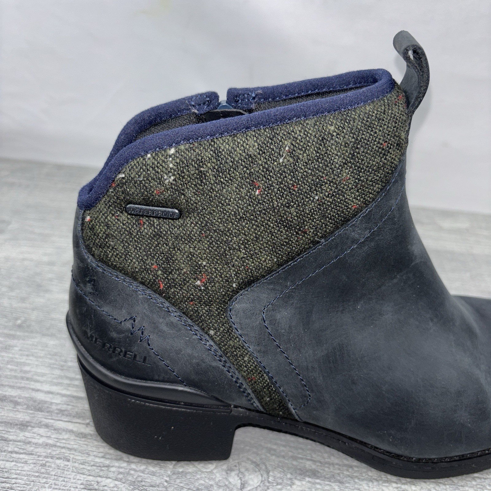 Merrell Chateau II Boots Womens Size 11 Gray Nubuk Mid Waterproof J00924