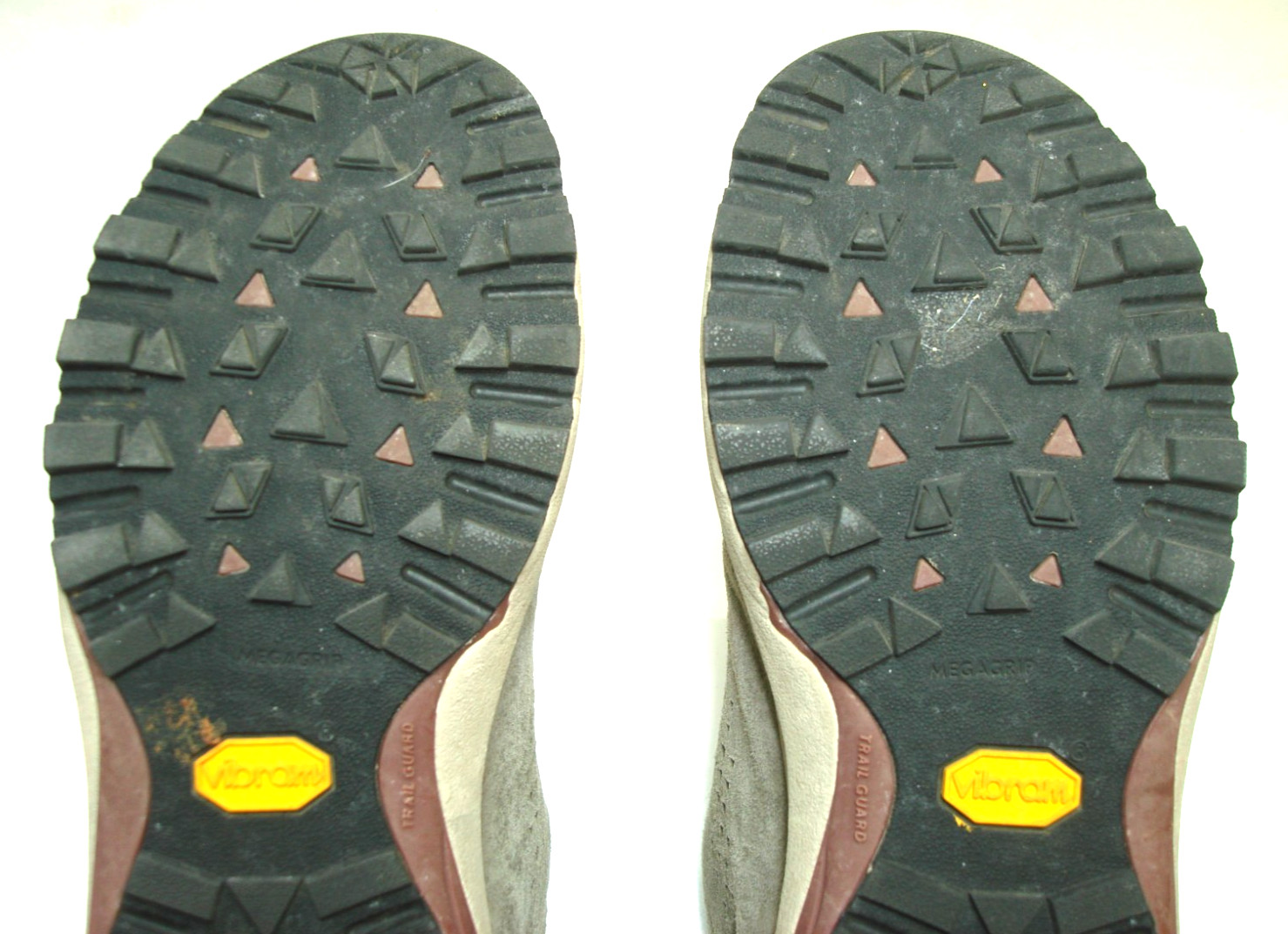 Women’s Sz 7 DANNER INQUIRE 4″ Chukka Hiking Trail Boots, Gray Suede LITE WEAR!