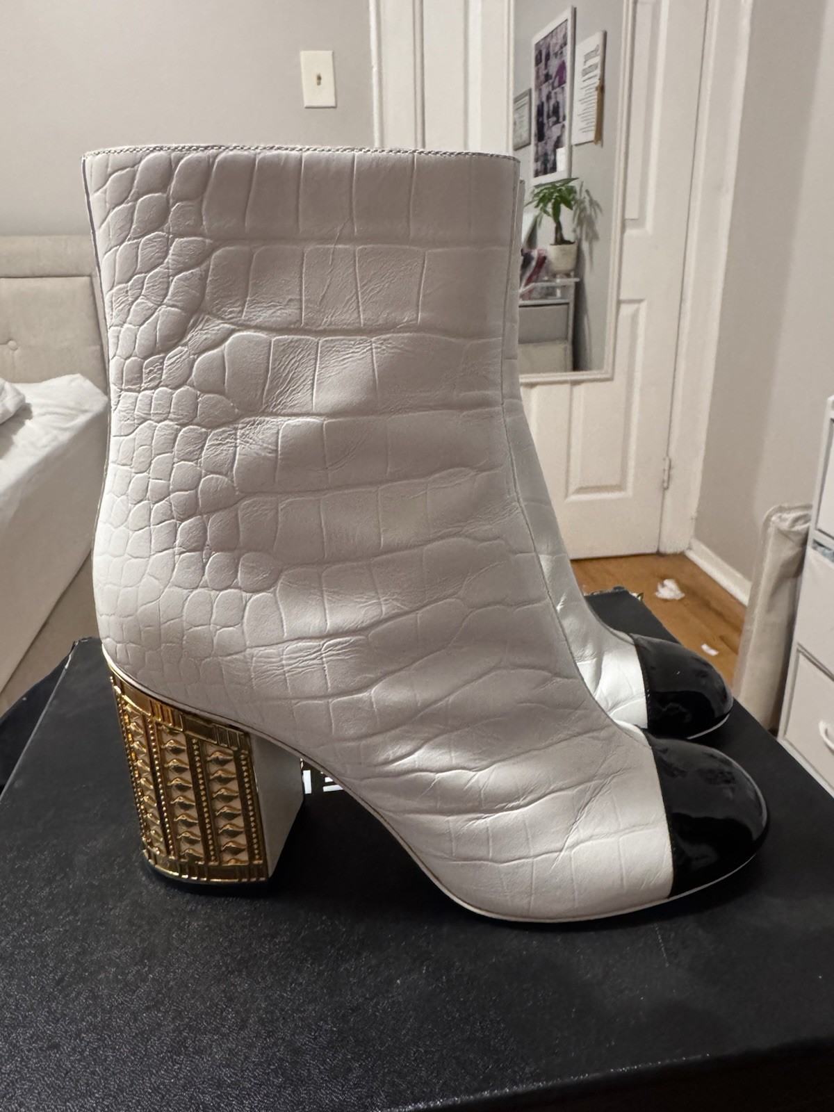 CHANEL 19A Ankle Bootie White/Black Croc Embossed Cap Toe EU 39