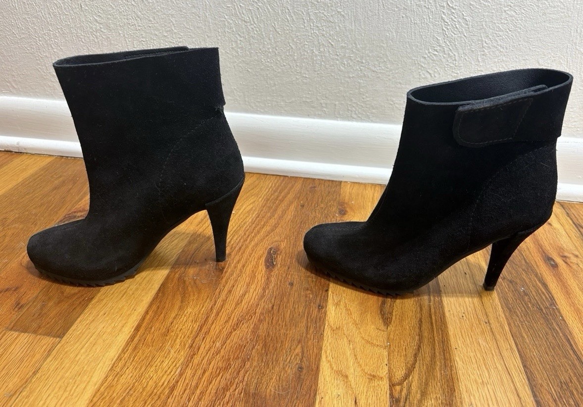 Pedro Garcia Black Suede Ankle Boots Booties Women’s Size 38 (8 US) **READ**