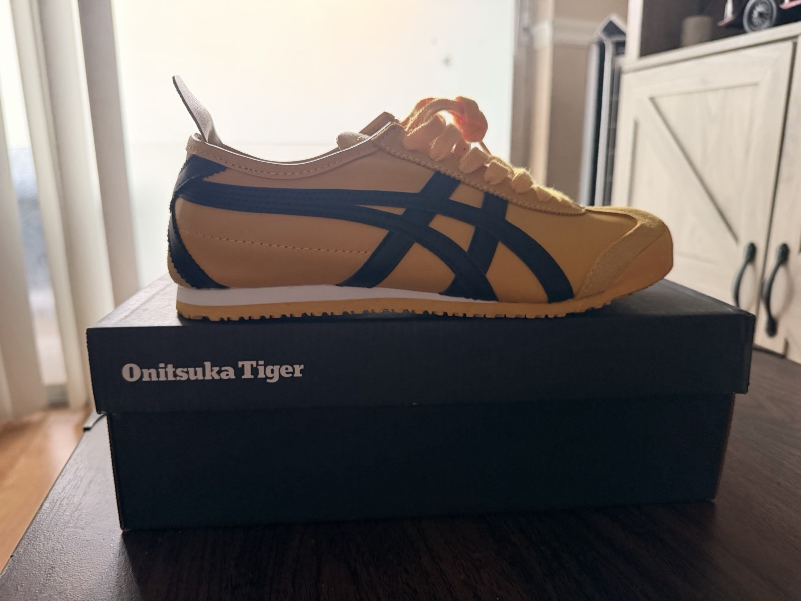 Onitsuka Tiger Mexico 66 Yellow/Black Women’s Size 8.5 EU With Original Box