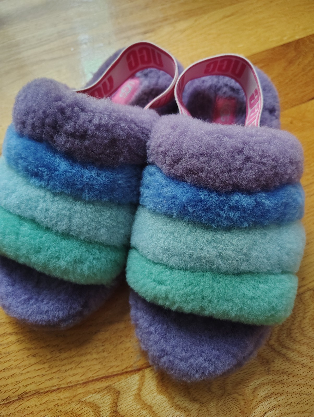 UGG Fluff Yeah Purple Slide Sheepskin Slipper Sandal, Size US 7, Worn Once