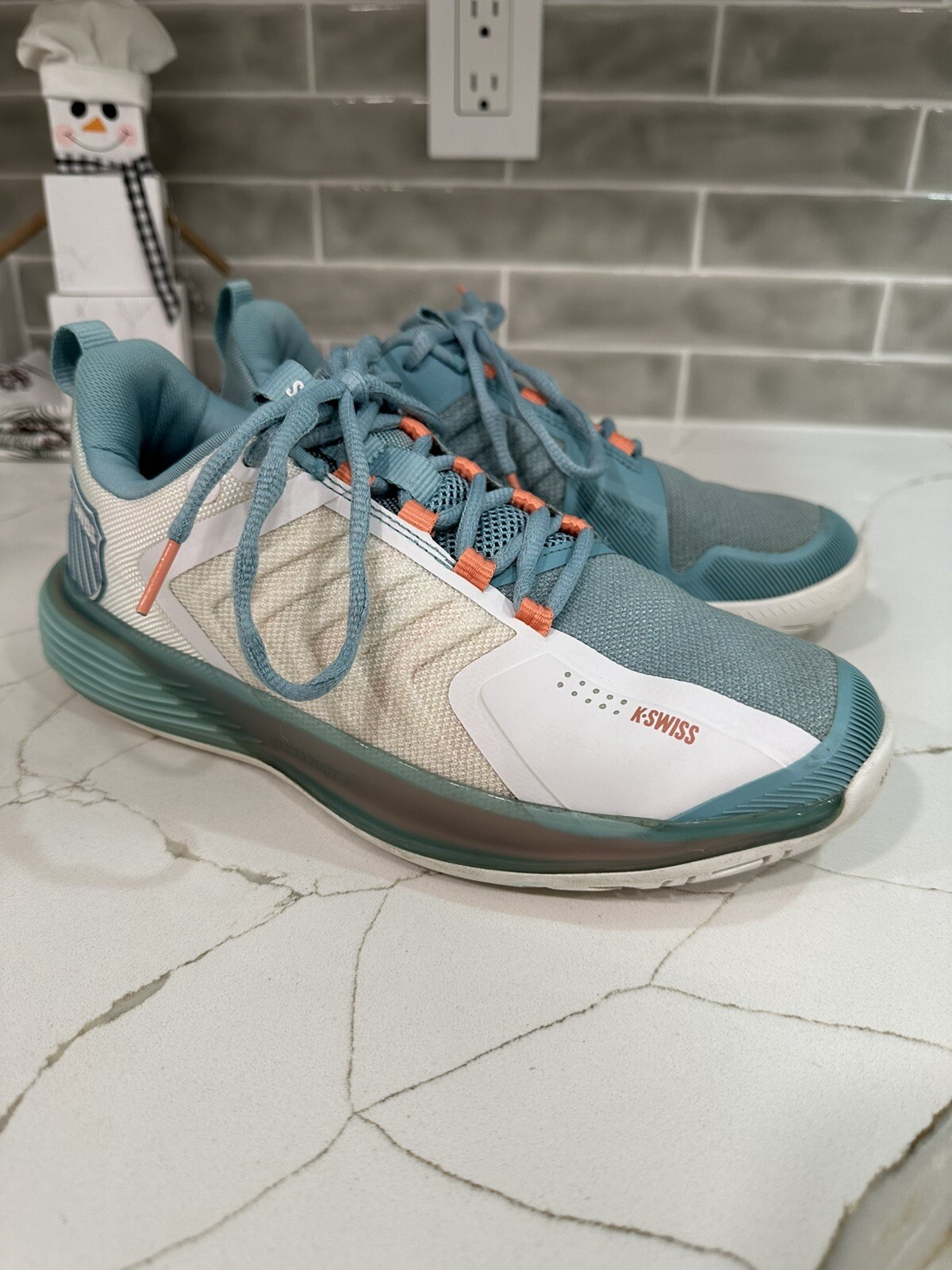 K-Swiss Ultrashot 3. Women Size 8.5 Color Blanc De Blanc/Nile Blue/Desert Flower