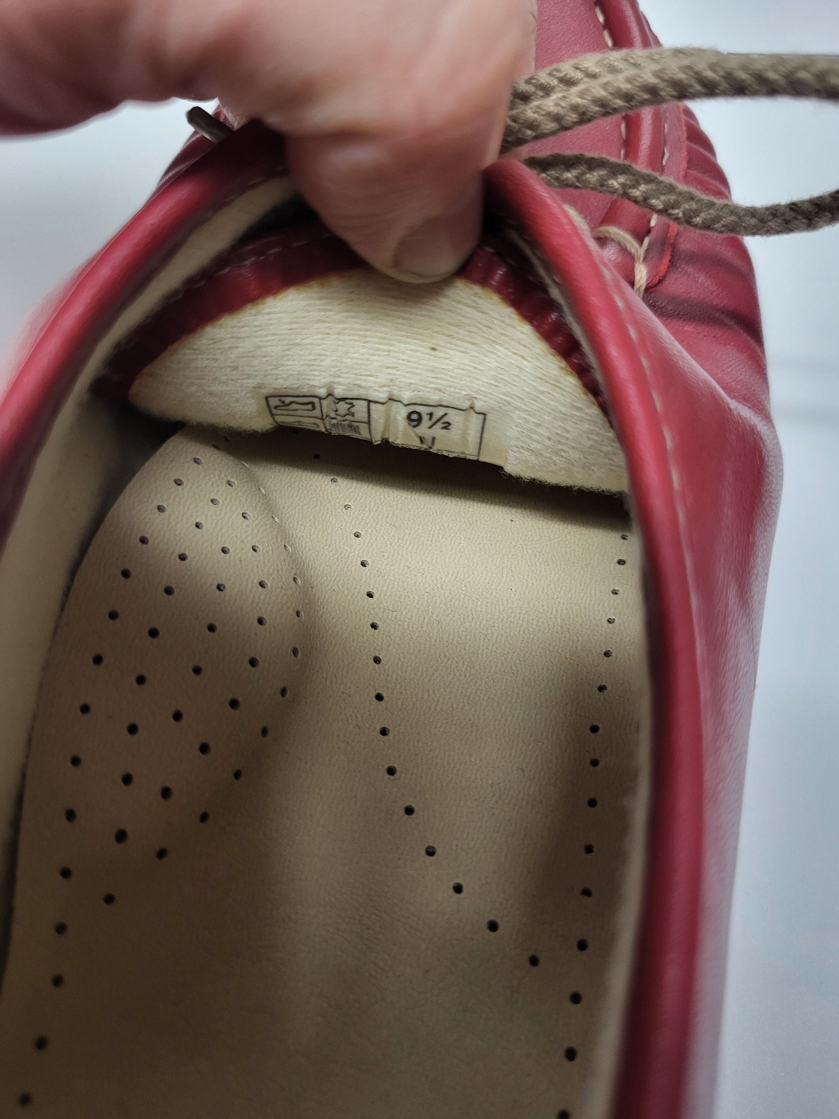 SAS Lace Up Comfort Shoes Siesta 40 Ruby Size 9.5 N w/ New Laces & Box