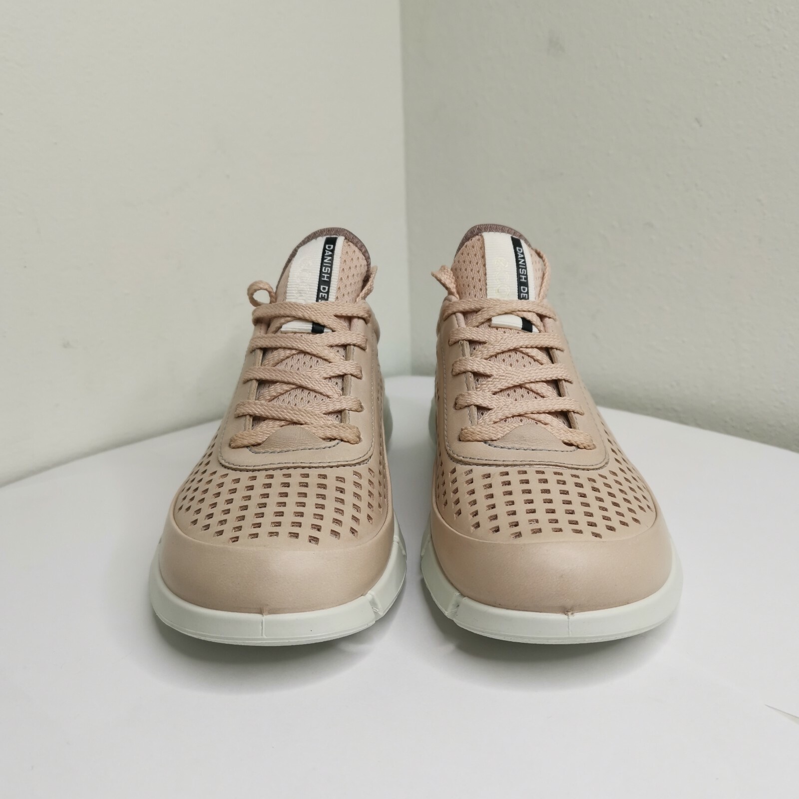 ECCO Intrinsic 1 Shoes Women’s Size 4-4.5 EUR 35