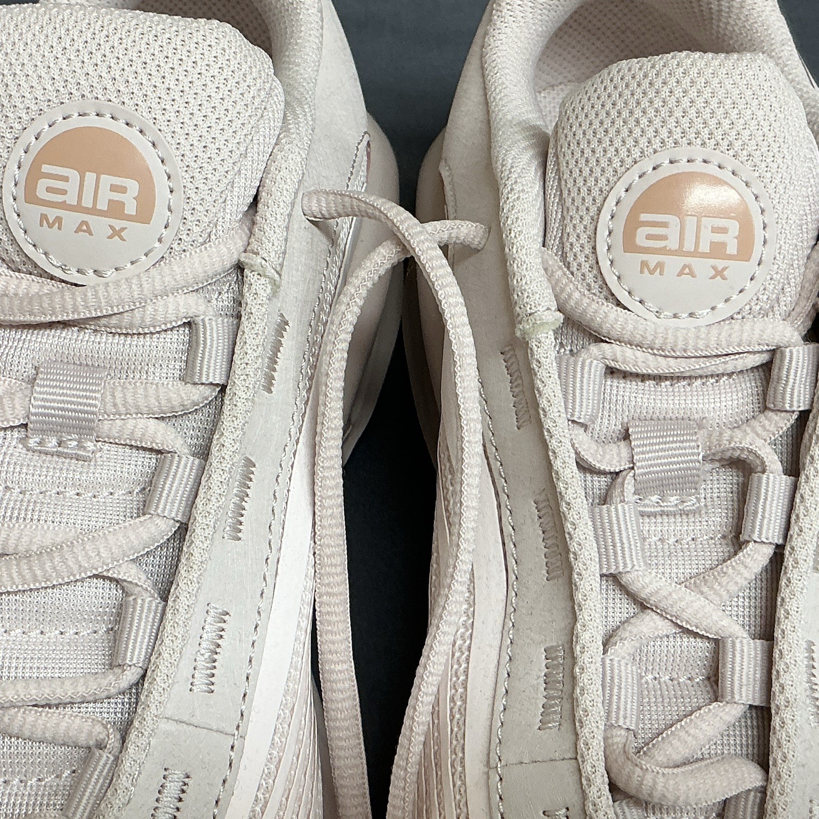Women’s NIKE Air Max Low Top Beige Lace-Up Solid Athletic Sneakers (New w/o box)