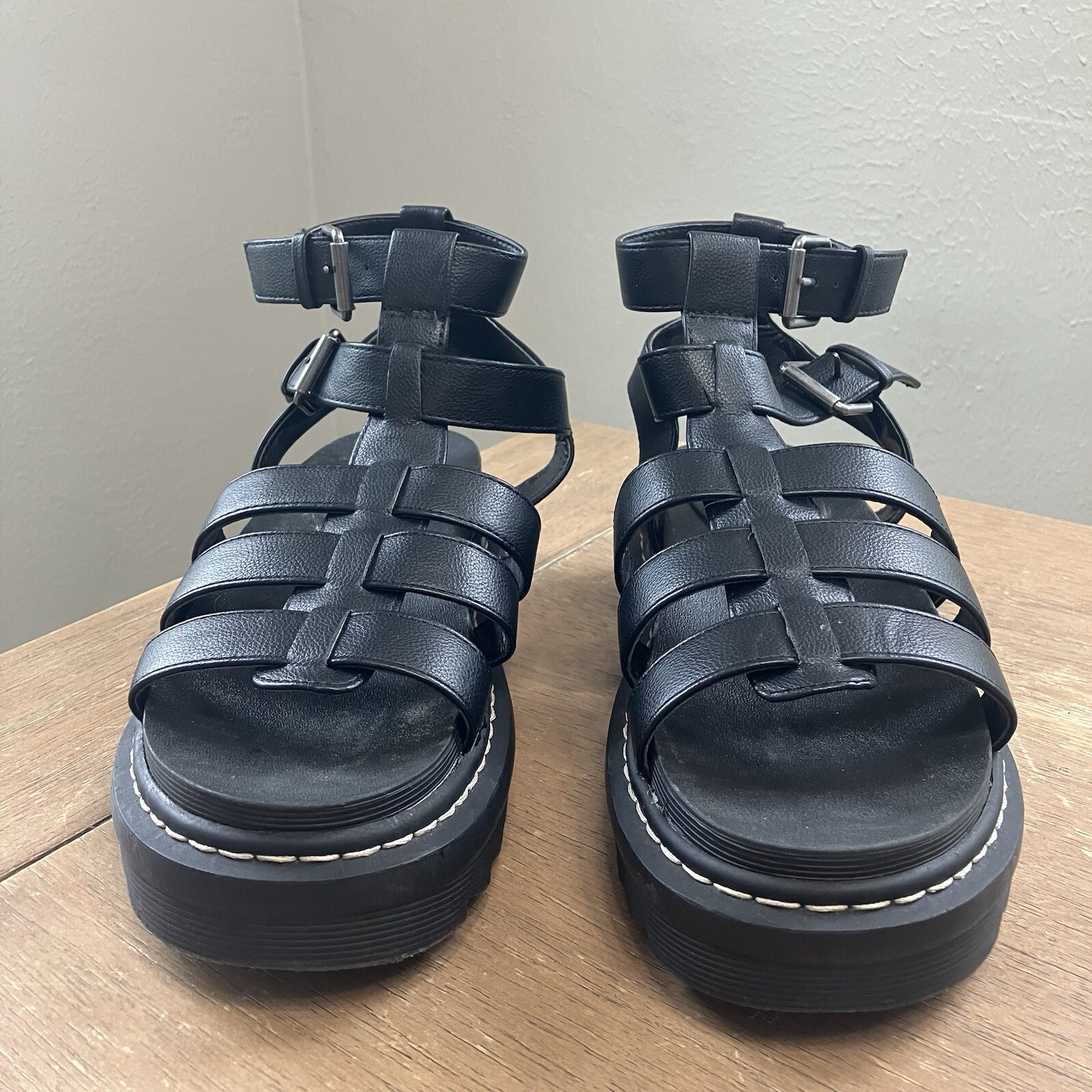 Vintage Y2K UNIONBAY Chunky Platform Black Fisherman Sandals Women’s 9M Buckles
