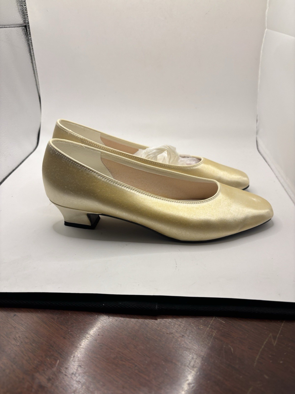 Ivory Satin Fancy Wedding Dyeables Size 7 Low 1.25″ Heels Worn Once