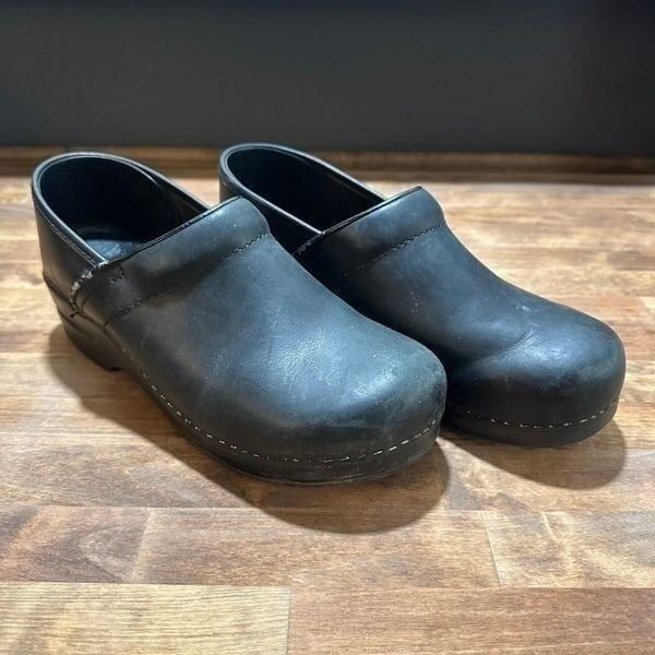 Dansko Black Leather Clogs Size 40/9 to 9.5