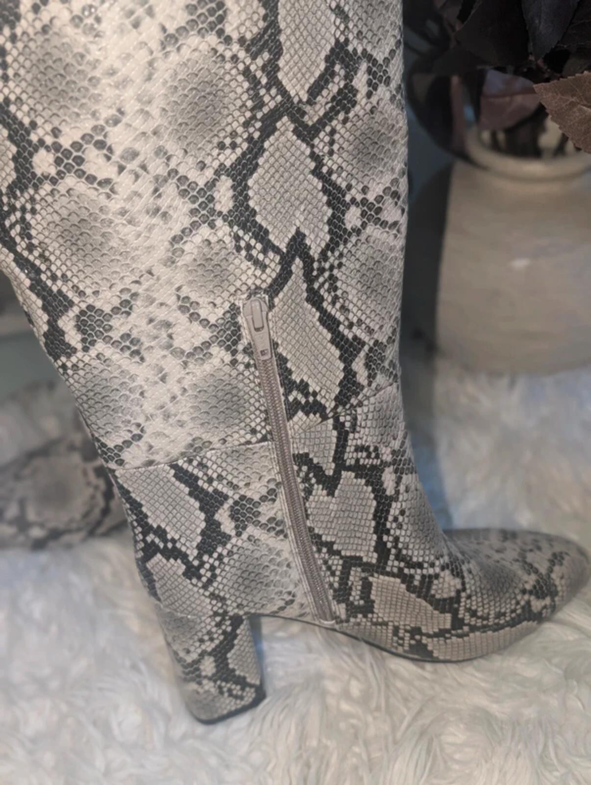 a new day Women’s Gray and Black Snake Print Combat Boots Size 9.5 W New With T