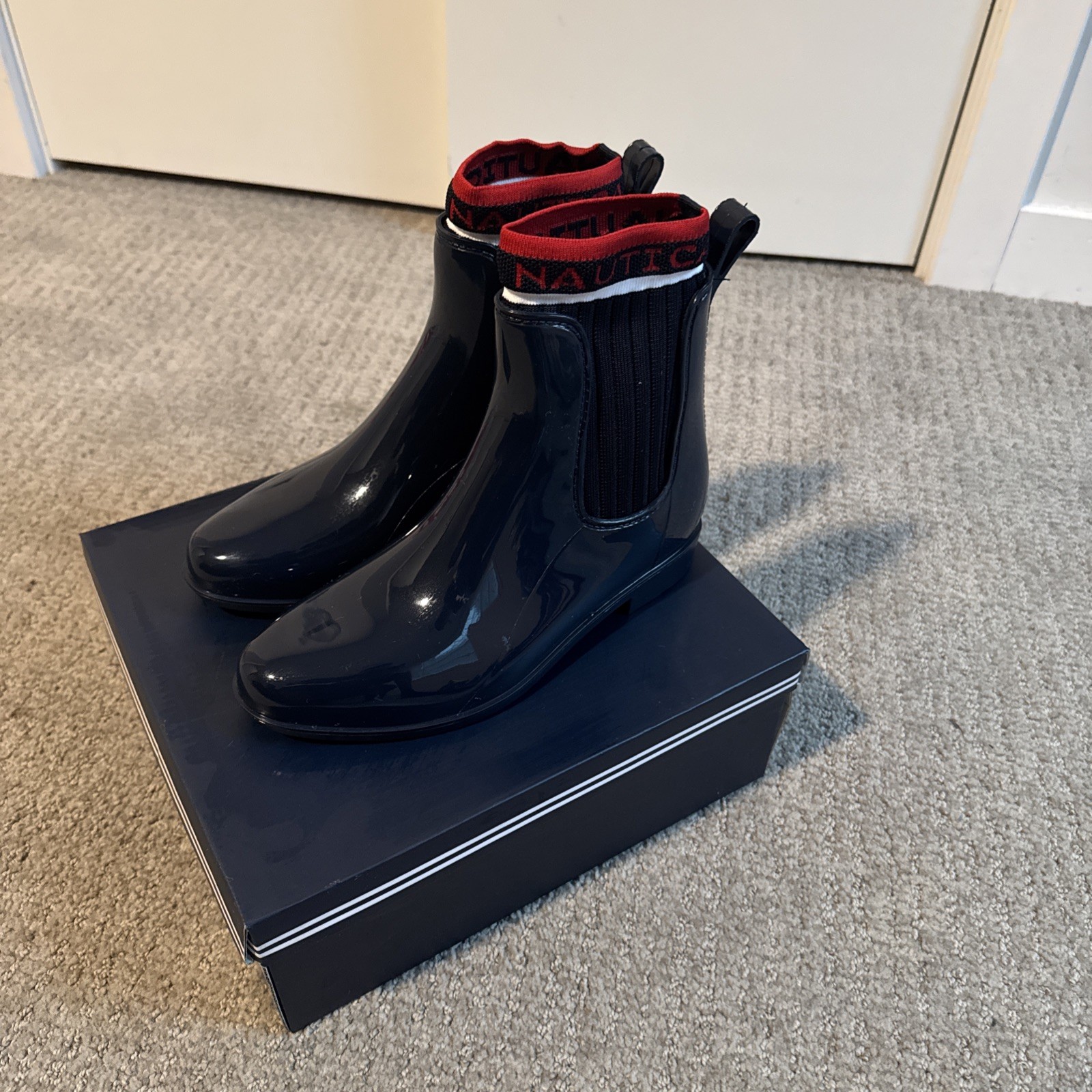 Nautica Womens (Size 7) Navy Blue Rubber Rain Boots Ankle Chelsea