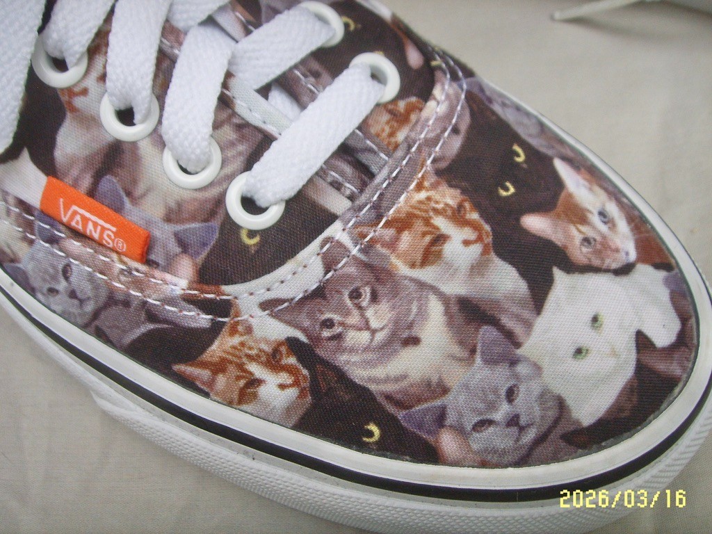 VANS ASPCA SPECIAL EDITION CAT PRINT CANVAS SNEAKERS WOMEN 8.5 MEN 7
