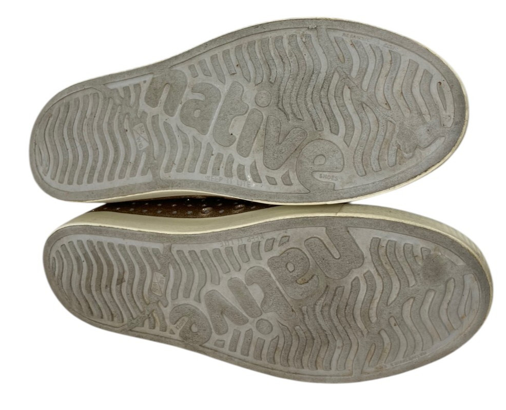 Native Slip-On Gold Glitter Shoes Size 10 Women’s Jefferson Metal Bling