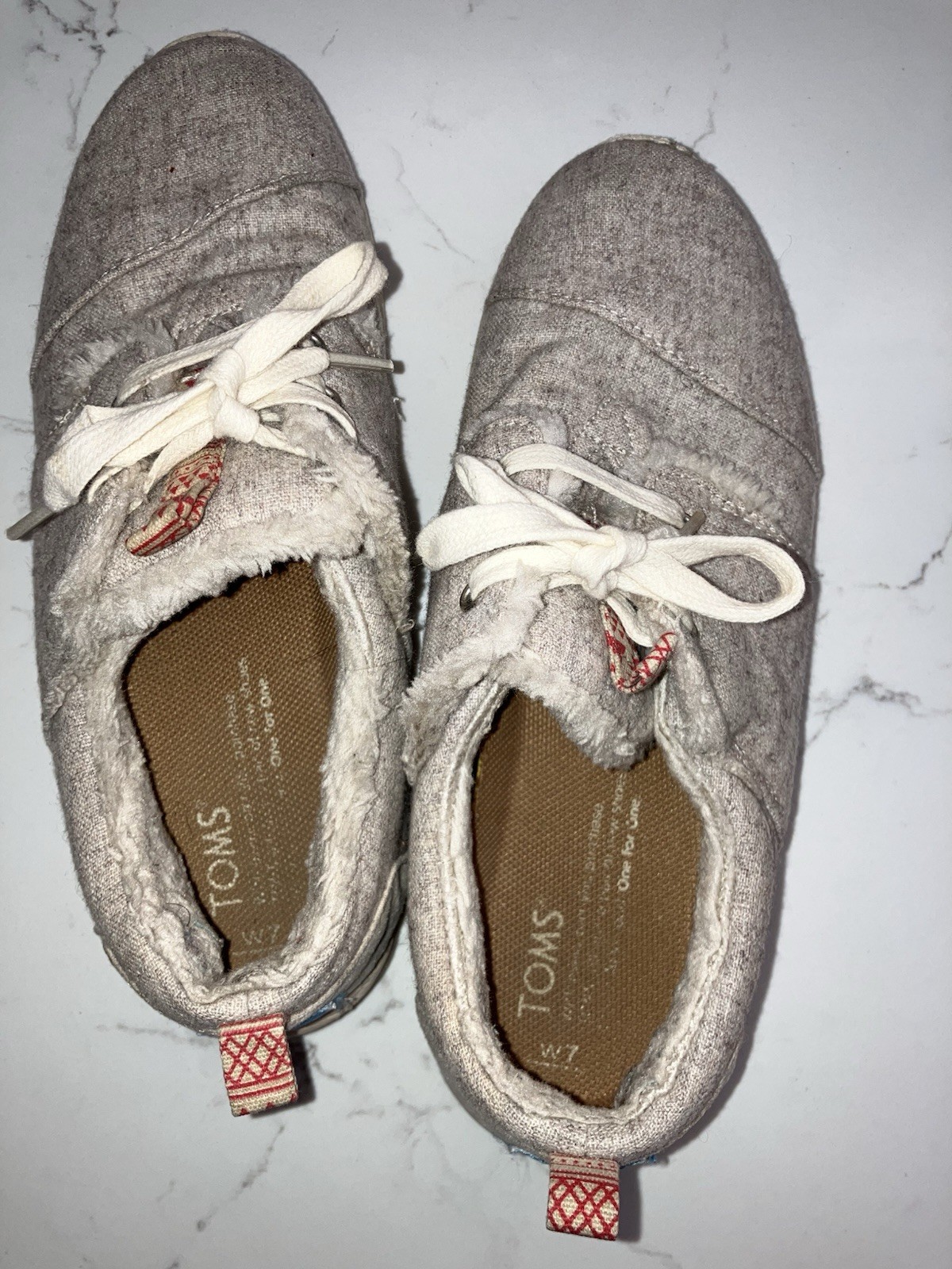 Women’s 7 Sneakers TOMS Del Rey w/shearling Oatmeal canvas outer