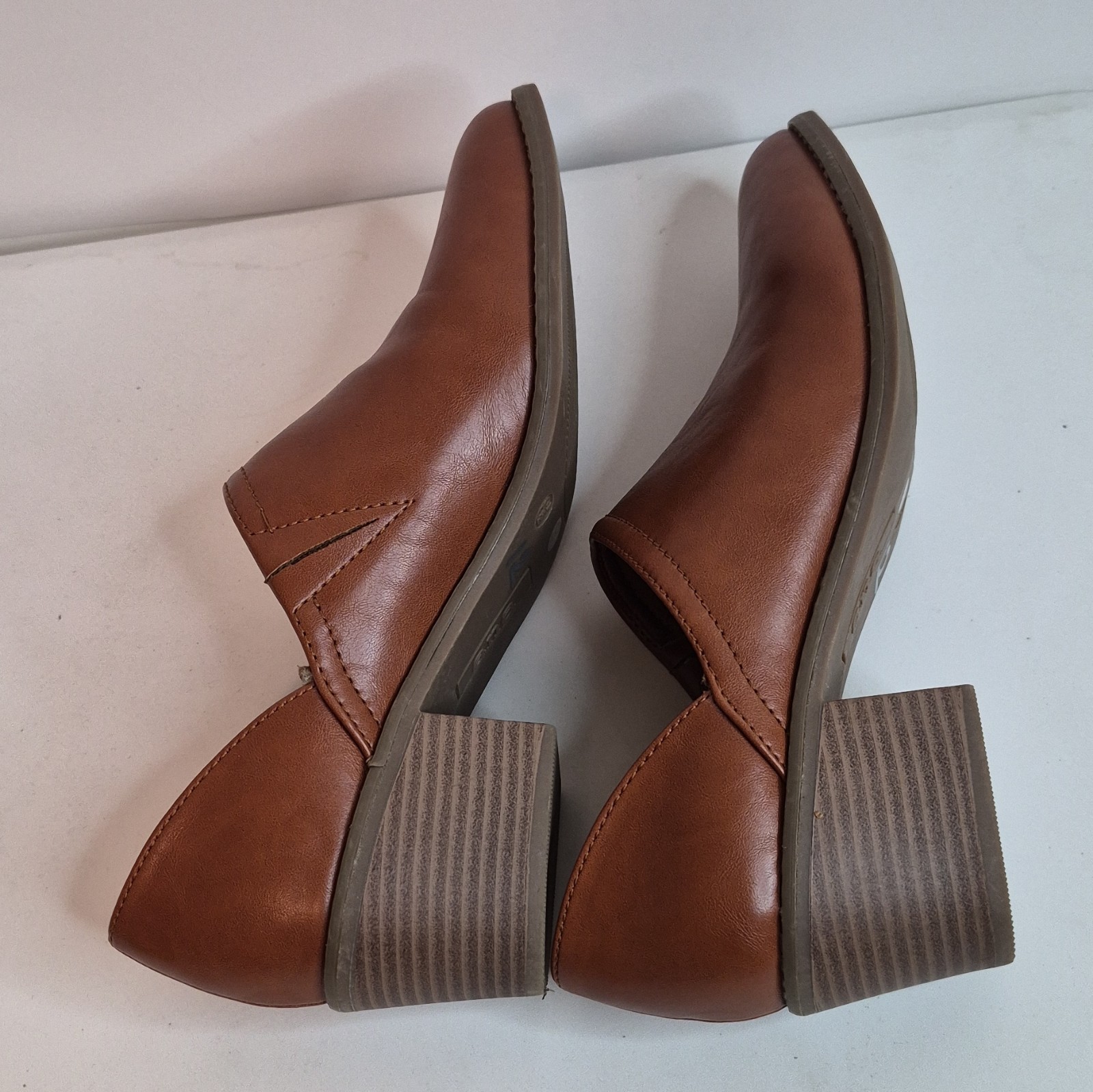 a.n.a ANA AMITY Brown Memory Foam Slip-On Block Heel Ankle Bootie 8.5M