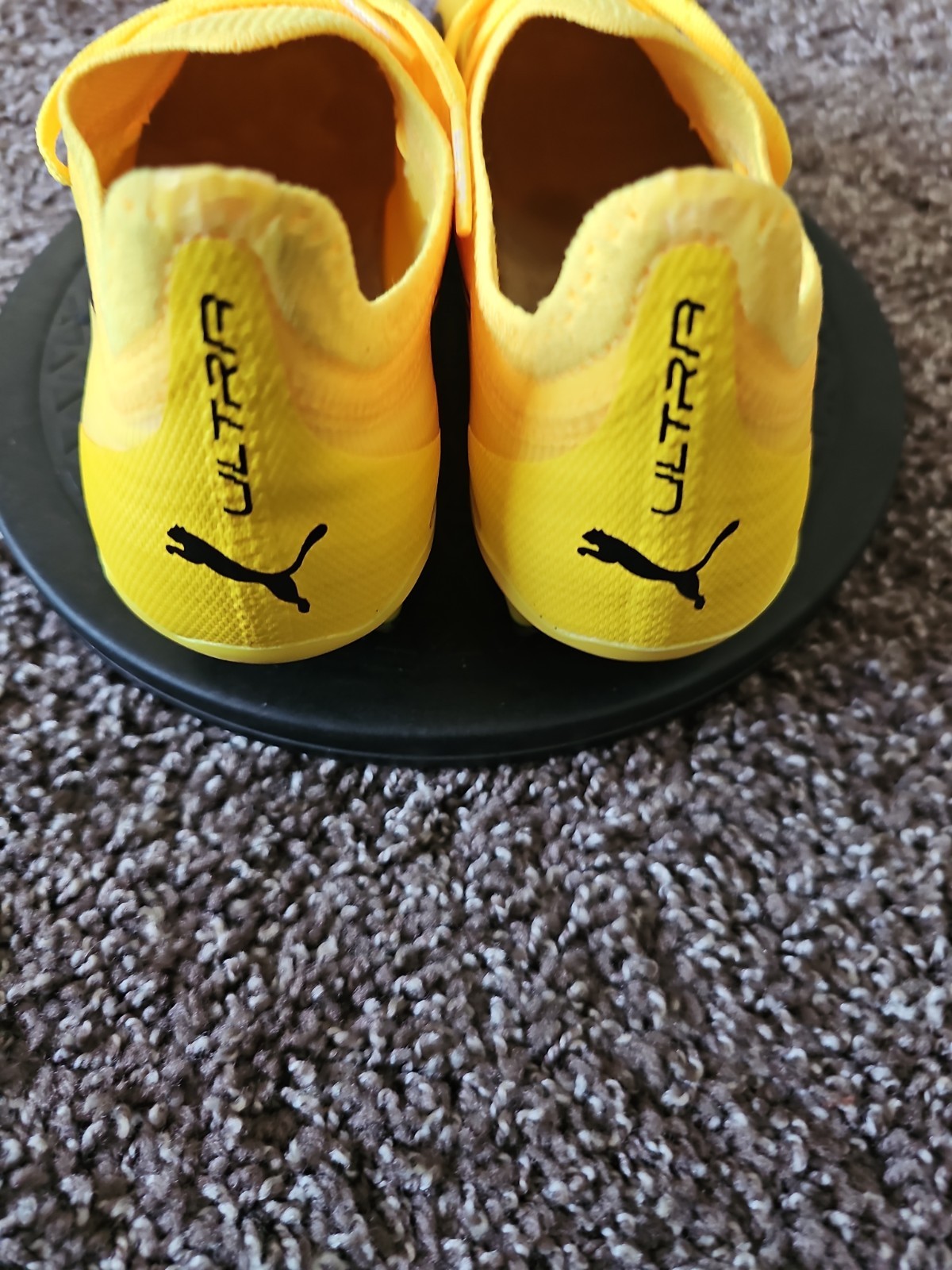 PUMA Ultra Ultimate FG AG Soccer Cleats Voltage Pack 107507-04 Women Size 8.5