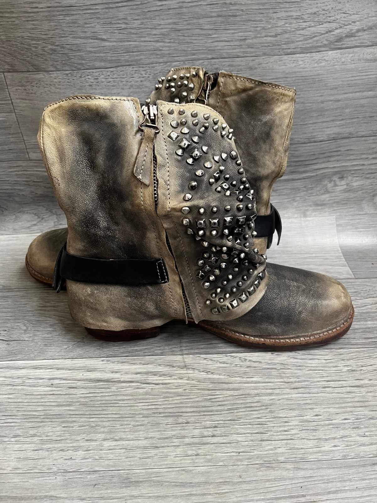 A.S 98 Distressed gray studded boho biker boots sz 38 US 8