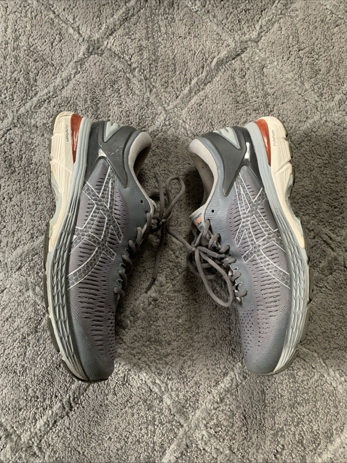 Asics Gel Kayano 25 Grey, Women’s Size 11, Men’s size 9/9.5, 1012A026