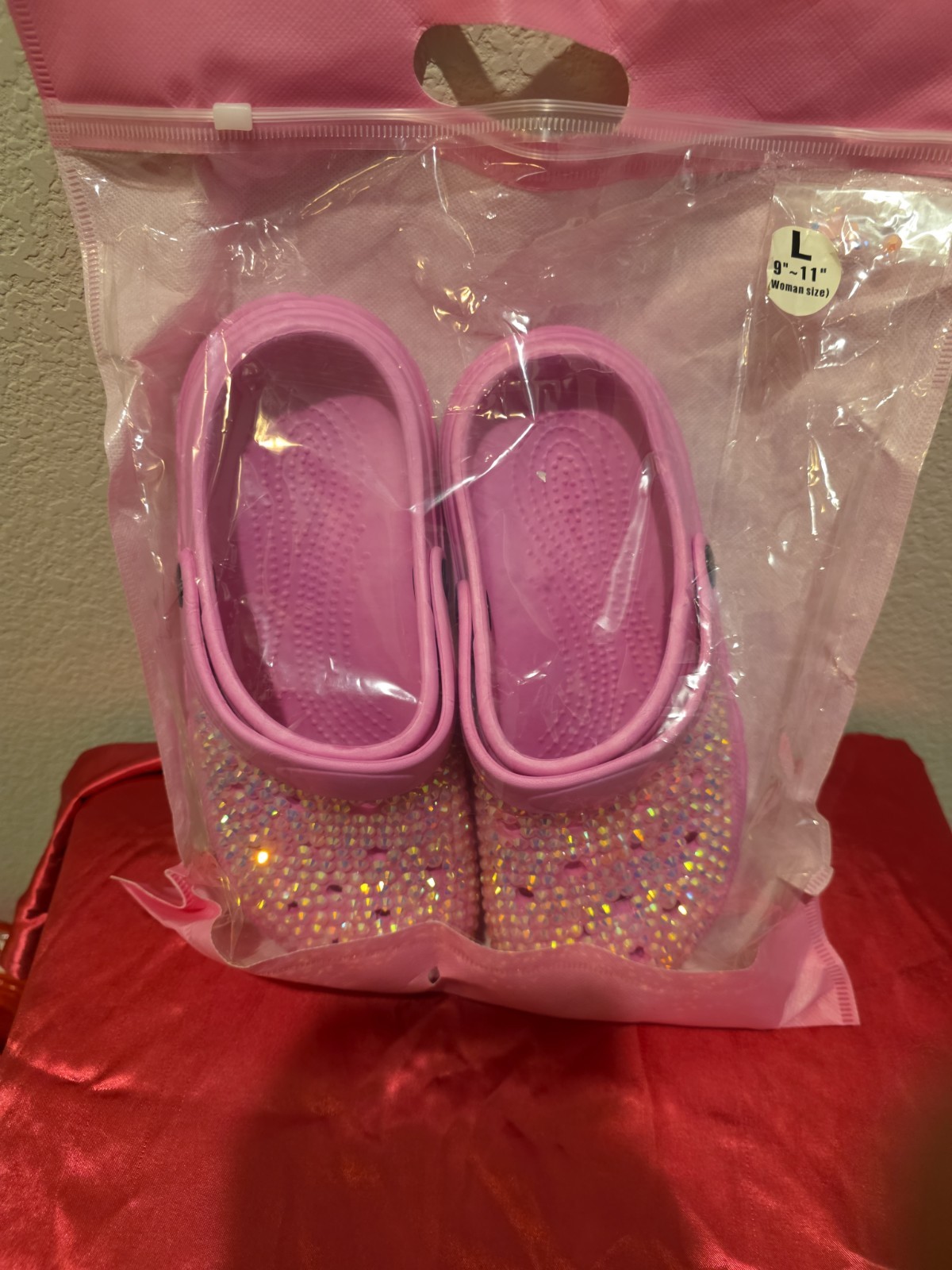 WOMENS PINK SIZE 9-11 BLING SHINY CROC LIKE FLAT HEELS
