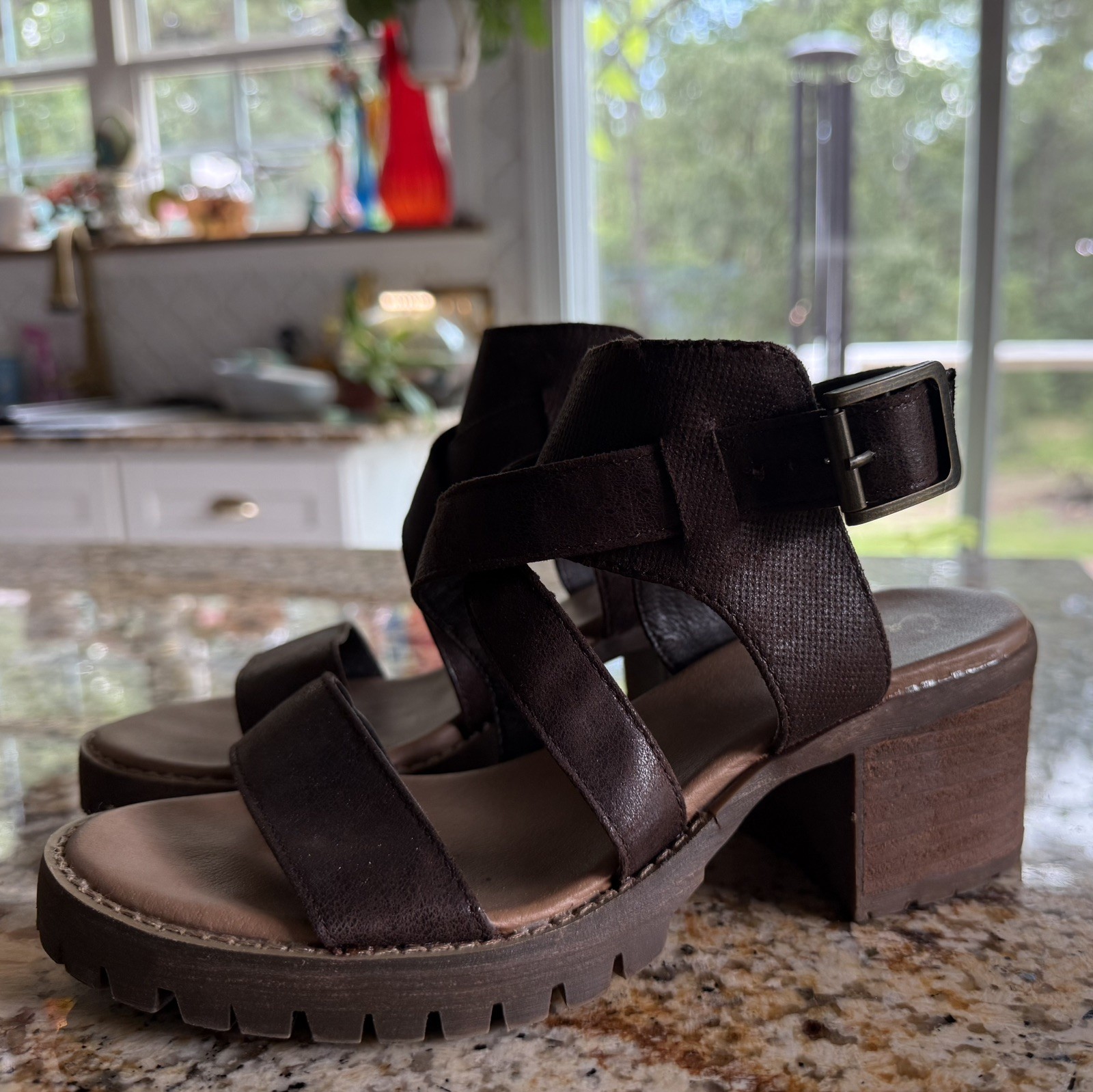 Carlos by Carlos Santana Gia Size US 7 M Women’s Brown Strappy Platform Sandals