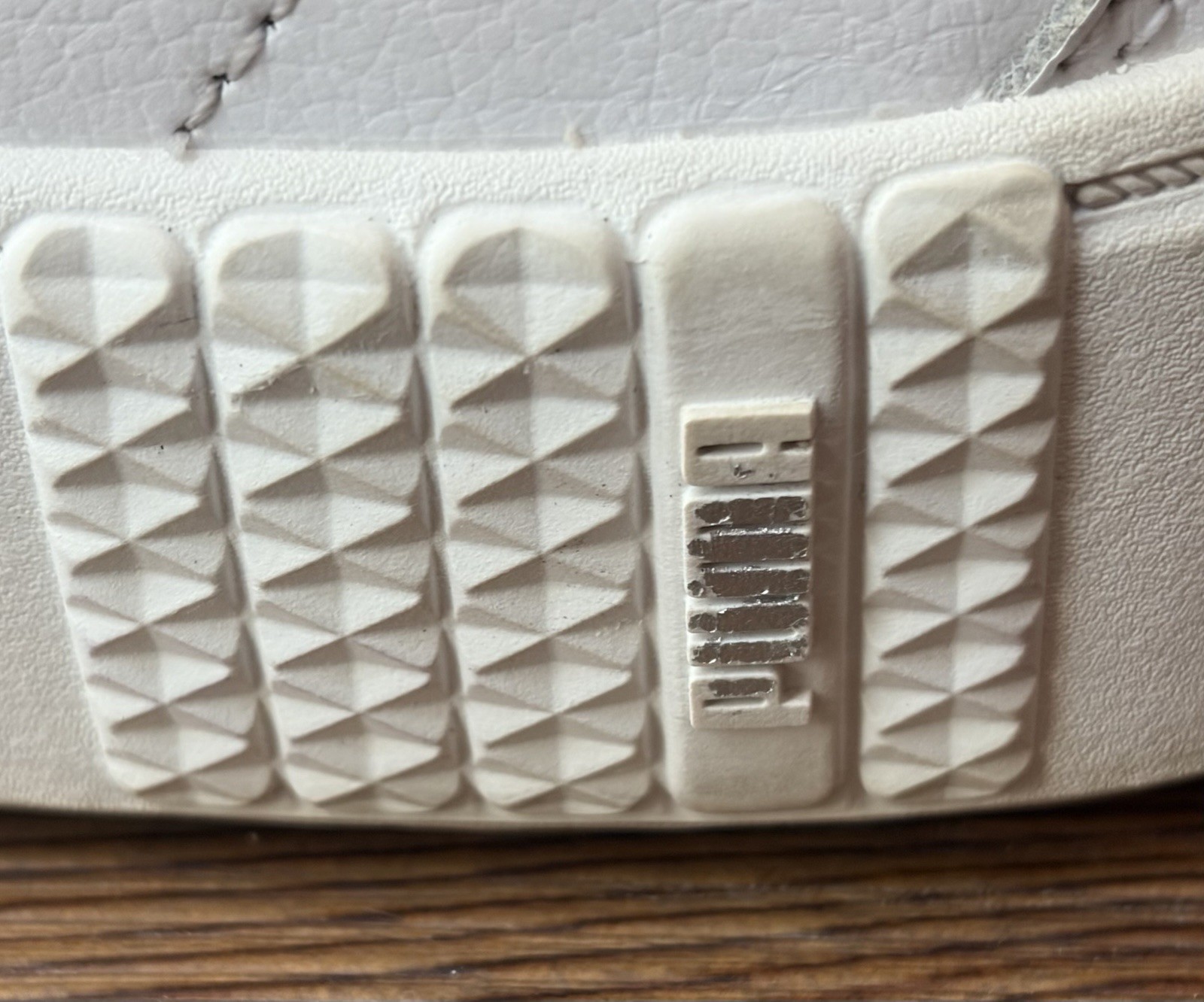 PUMA Women’s White Leather Sneakers with Rose Gold Stripe – Style 381450 Size 8