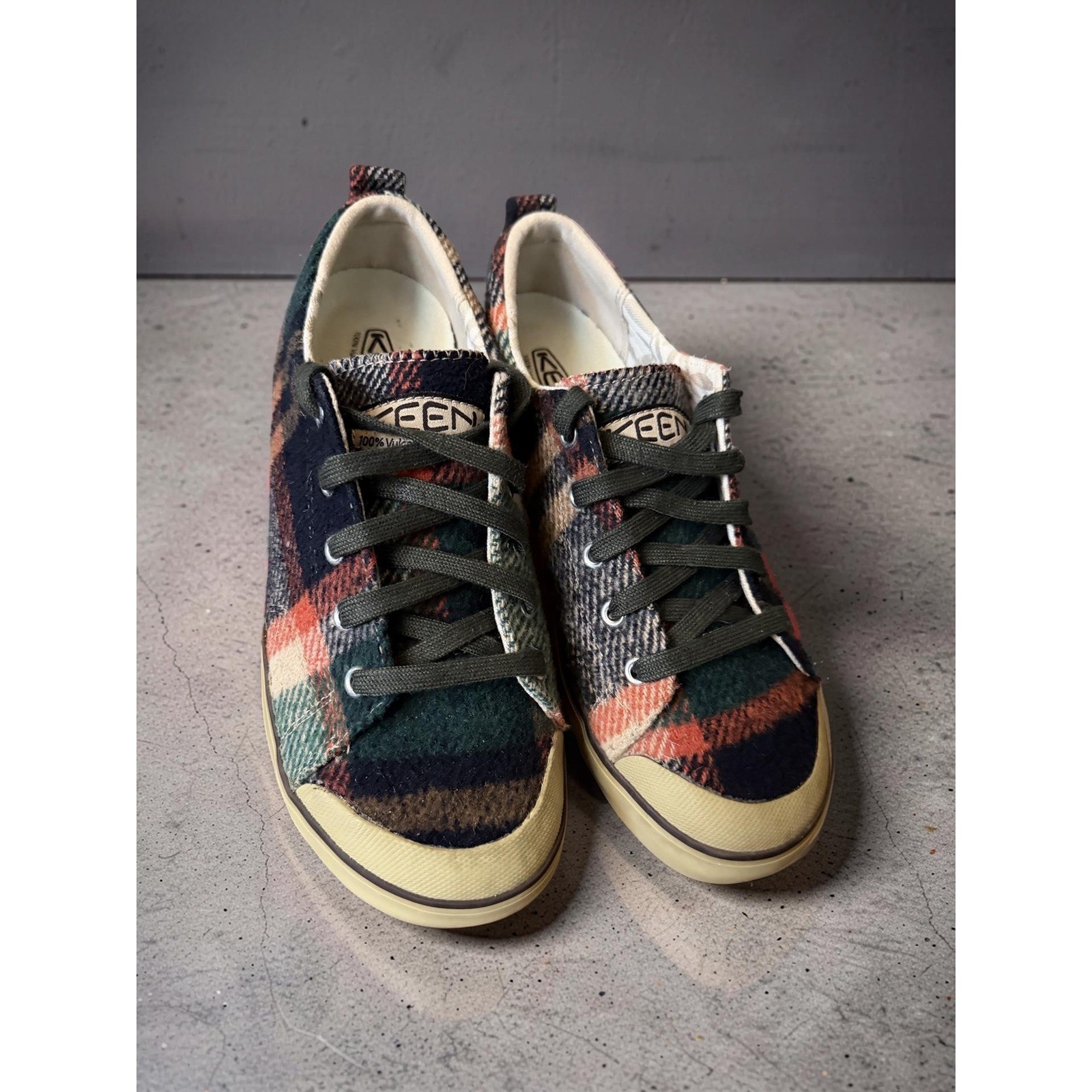 Keen Coronado Plaid Wool Sneakers Womens 8.5 Multi Color Low Top Lace Up 1017967