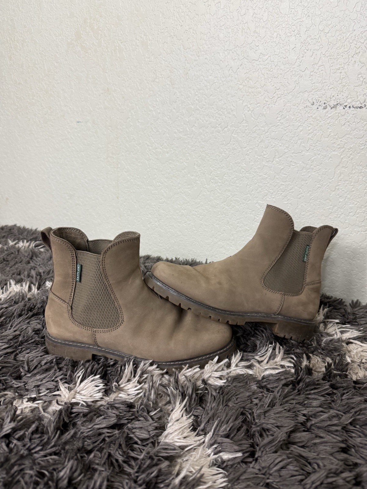 Eastland Ida Chelsea Boots Womens 9M Brown Nubuck Leather Ankle Bootie 3113-29