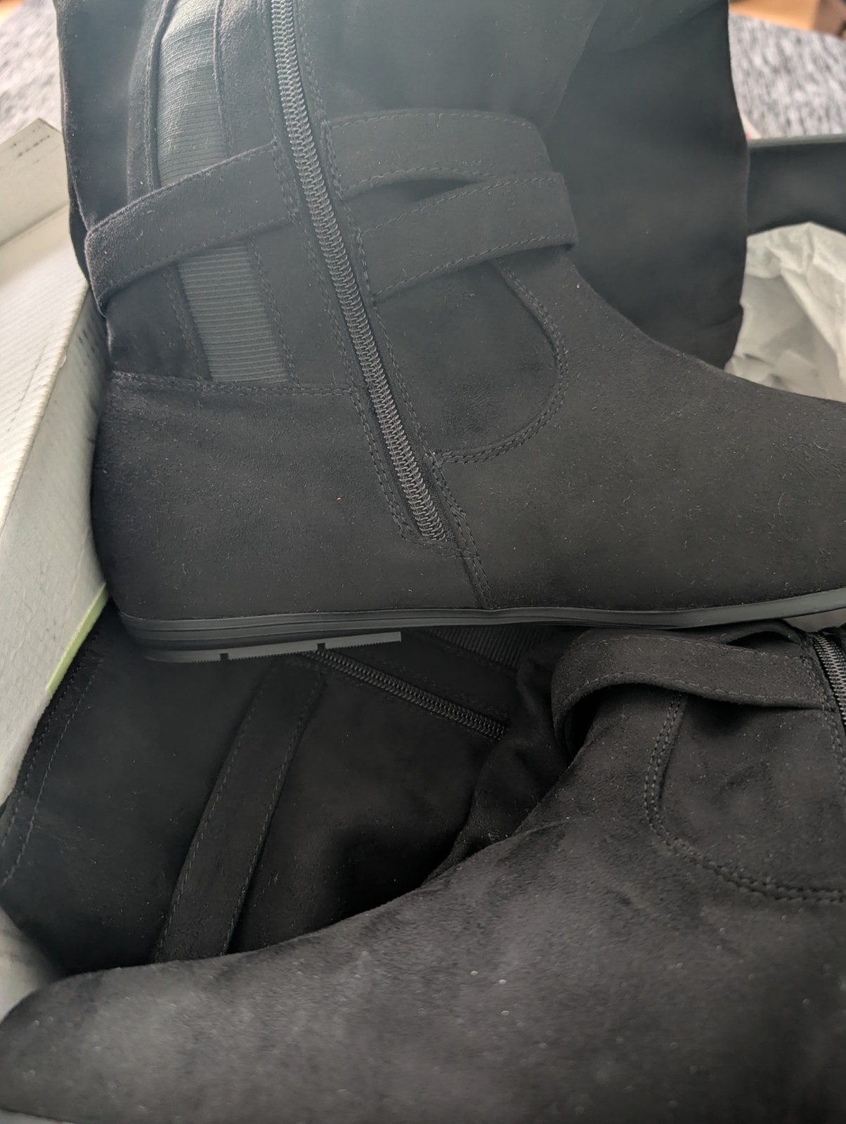 Torrid Women’s Black Knee High Riding Boots 12W Wide Calf Round Toe Zip