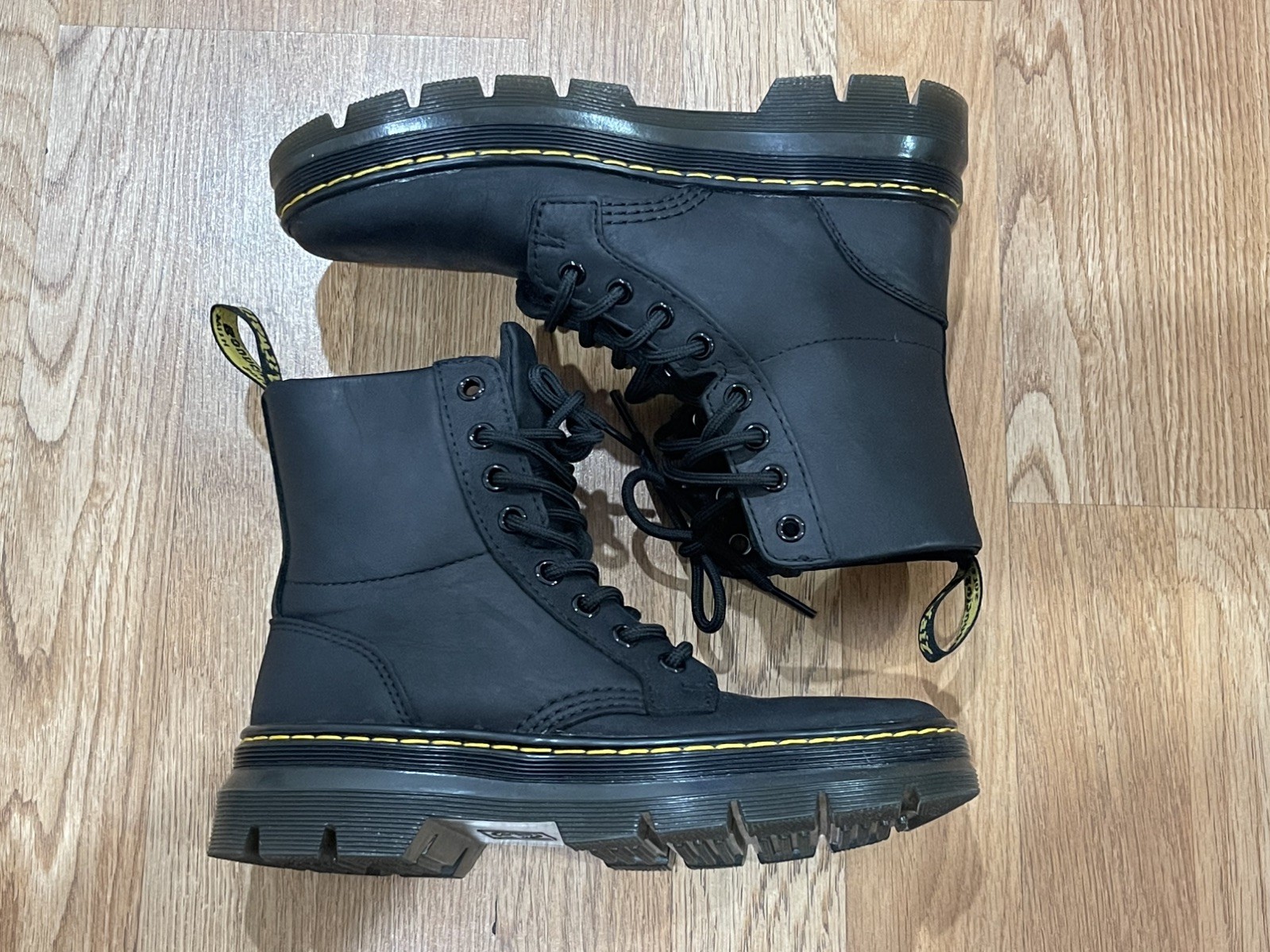 Dr Martens Air Wair LA 004 Women’s Size 7.5 Black Leather
