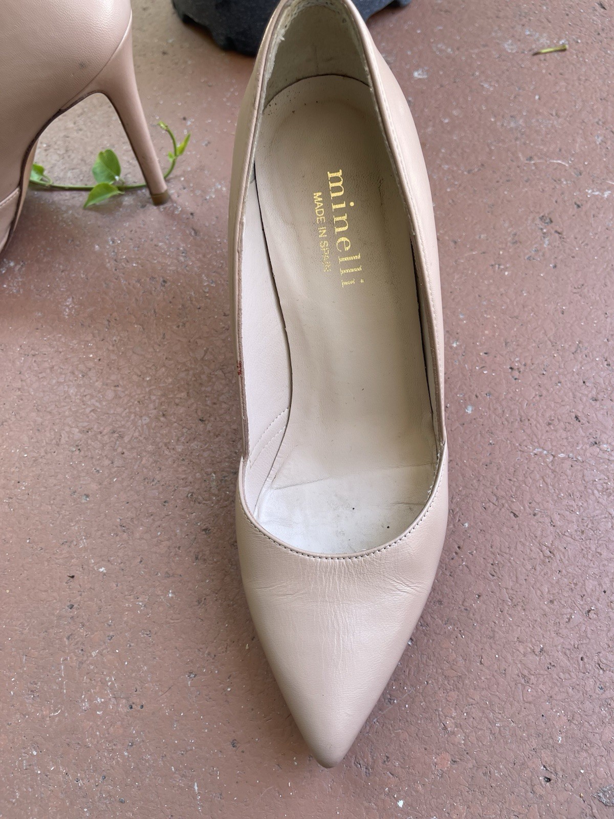 MINELLI HIGH HEEL PUMPS! Tan leather! Excellent condition! Size EU 37 -US 6-6.5