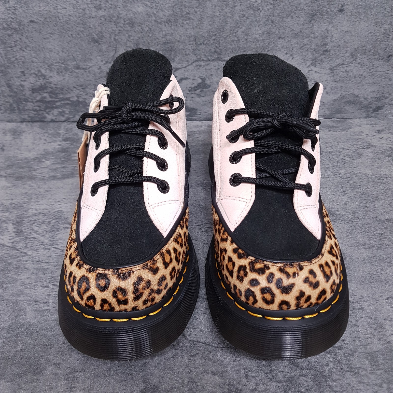 DR. MARTENS Buzz 5 Eye Fur Suede Shoes Womens Size 8 Leopard Print Pink LA004