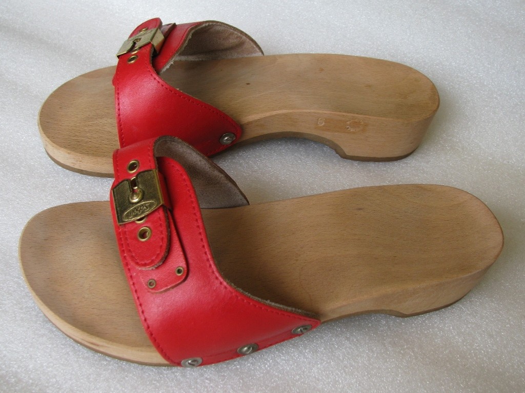 RARE VINTAGE DR SCHOLL’S WOODEN PLATFORM RED LEATHER SANDALS SIZE 6 AUSTRIA