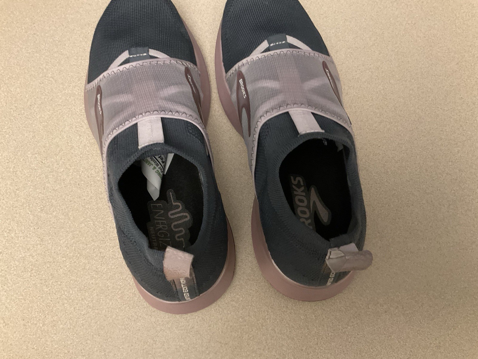 Womens Brooks Levitate 4 LE Limited Edition Athletic Running Shoes. Size 7.5B.