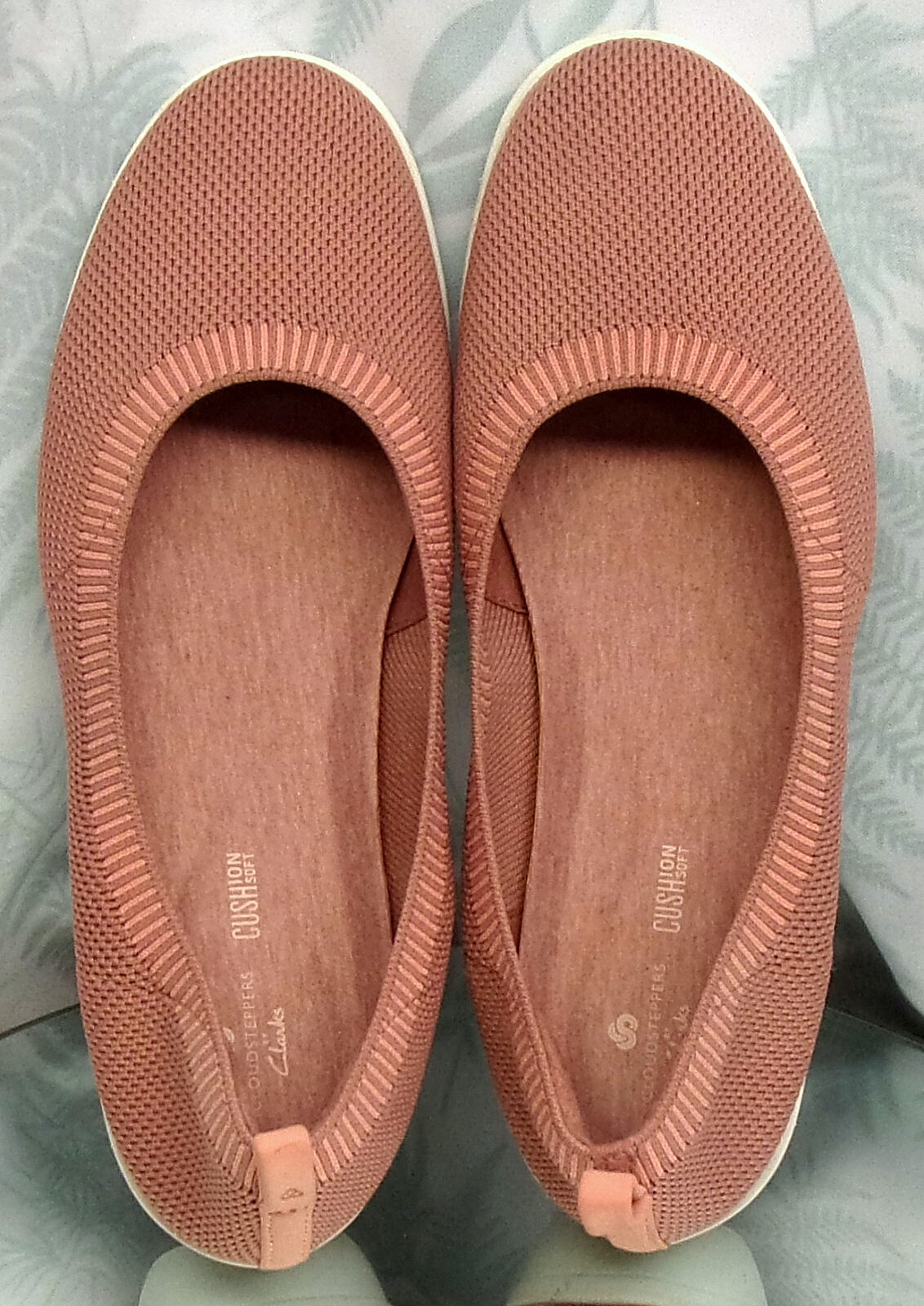 CLARKS ARLA PAIGE PINK KNIT FABRIC LOAFERS SLIP ONS COMFORT SHOES WOMENS SZ 8 M