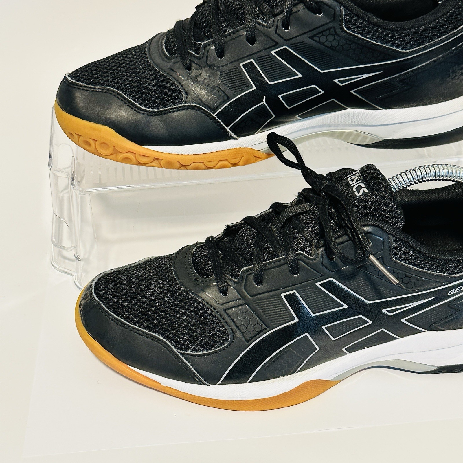 Asics Gel Rocket 11 Volleyball Shoes. Women’s Size 10.