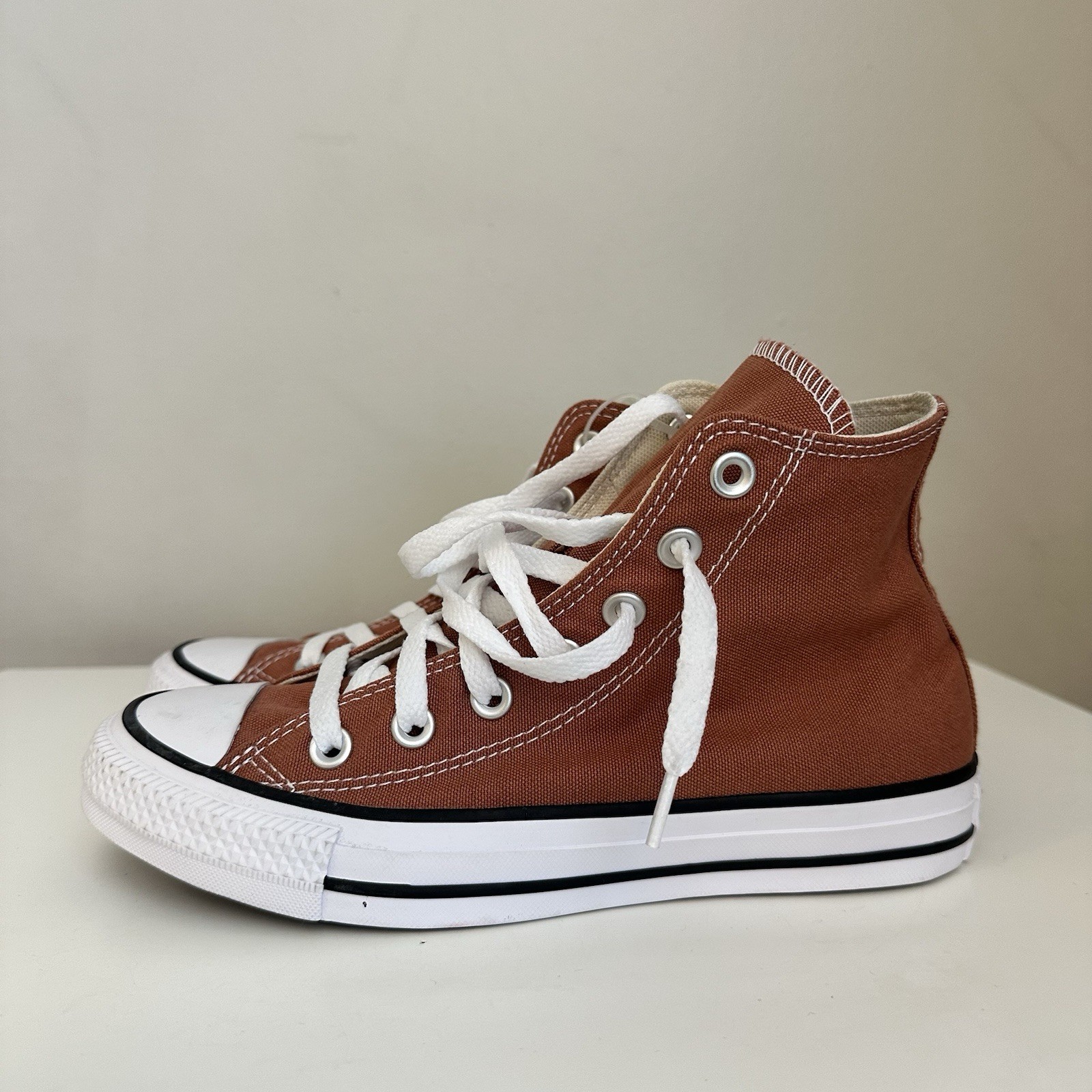 Converse Chuck 70 Canvas Unisex high top sneakers US M4/W6 Brown