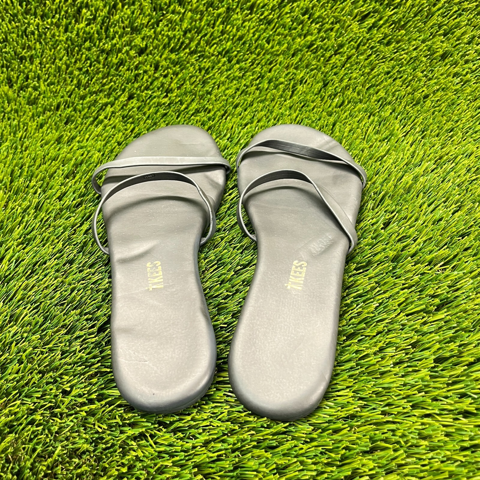 Tkees Gemma Womens Size 9 Gray Beach Walking Outdoor Flip Flops Slide Sandals