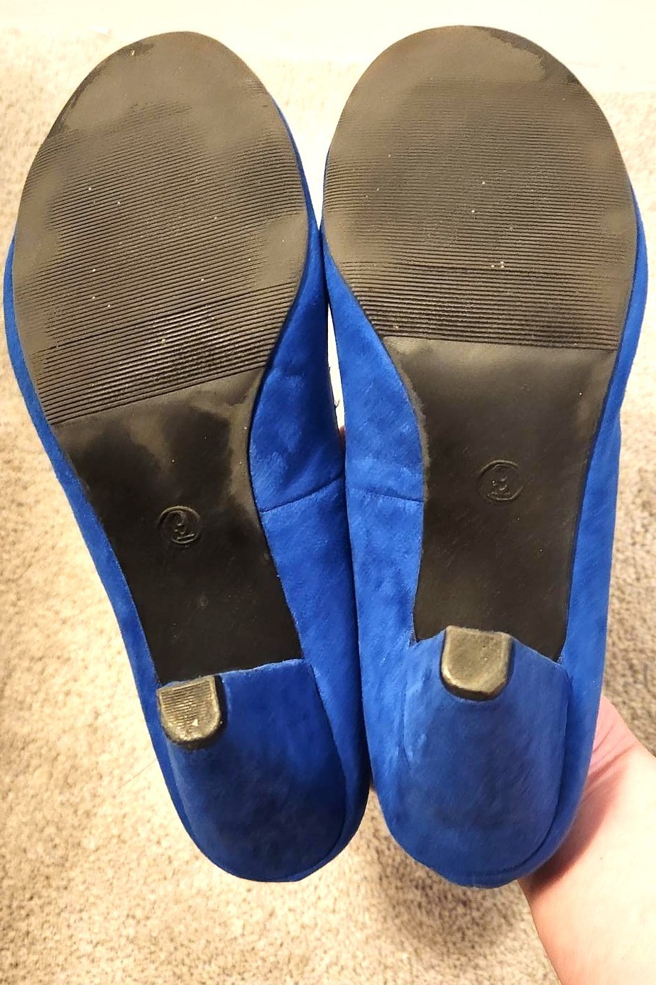 Mudd cobalt blue retro-style “Jupiter” vegan suede pump (size 9M)