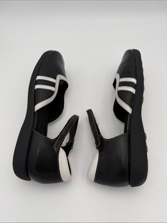 Vintage nine Wes Black White Mary Jane Flat Shoes women 10M Y2K gothic retro