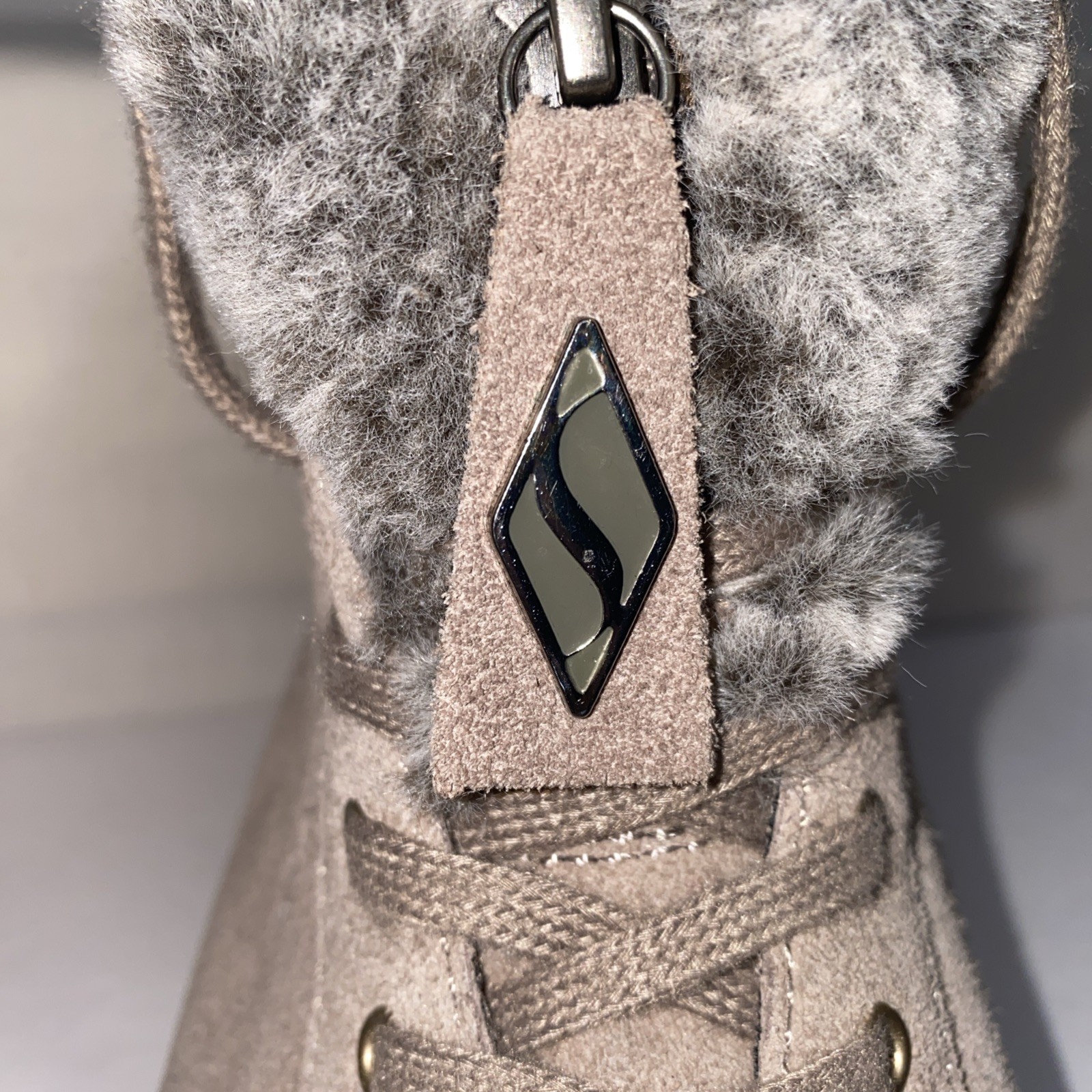 Skechers Street Cleat Everyday Chillz Suede Ankle Boot Style Taupe Women 8.5