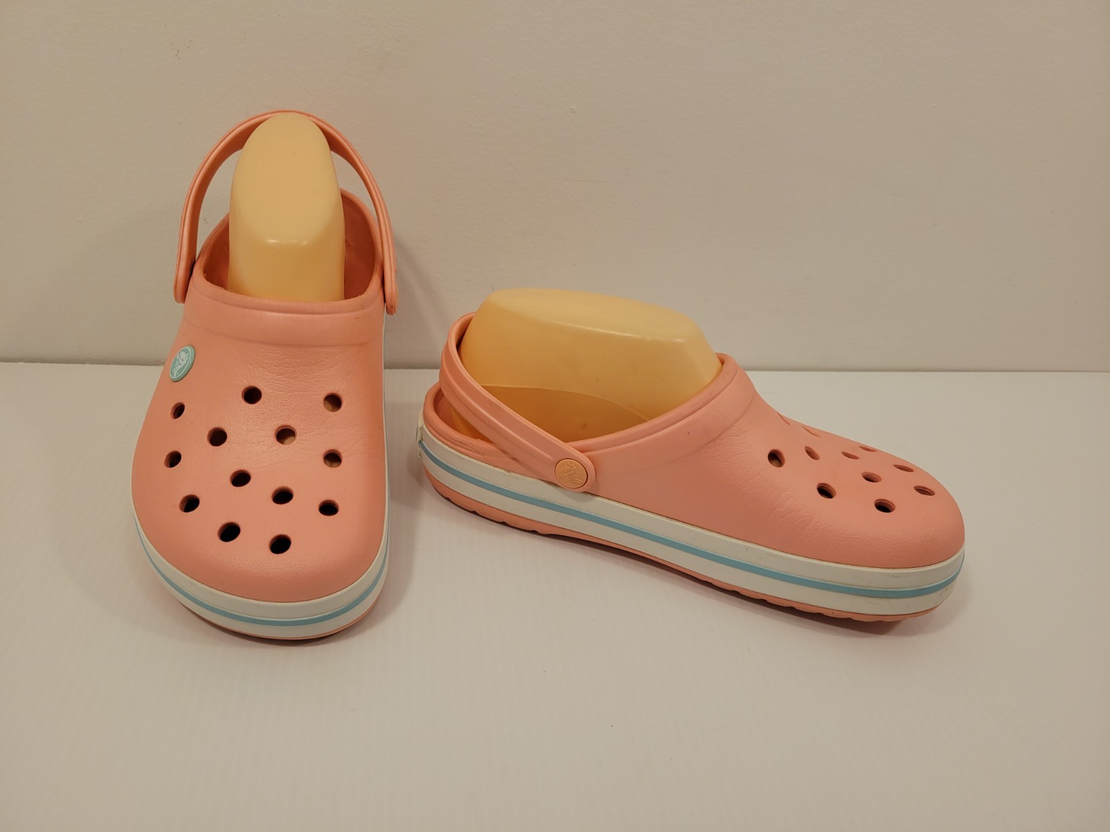 Nice! CROCS Clogs – Shoe Size Mens 5 Womens 7