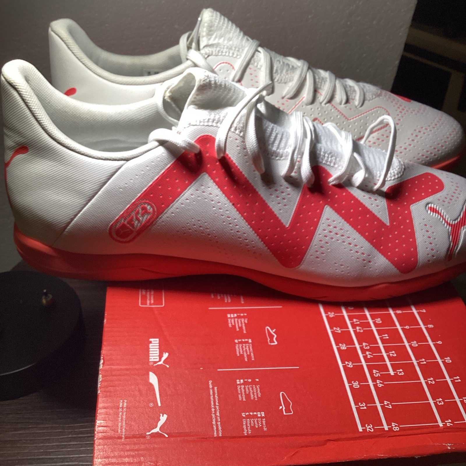 PUMA Men’s White/Red Low Top Lace-Up Athletic Sneakers for Activewear