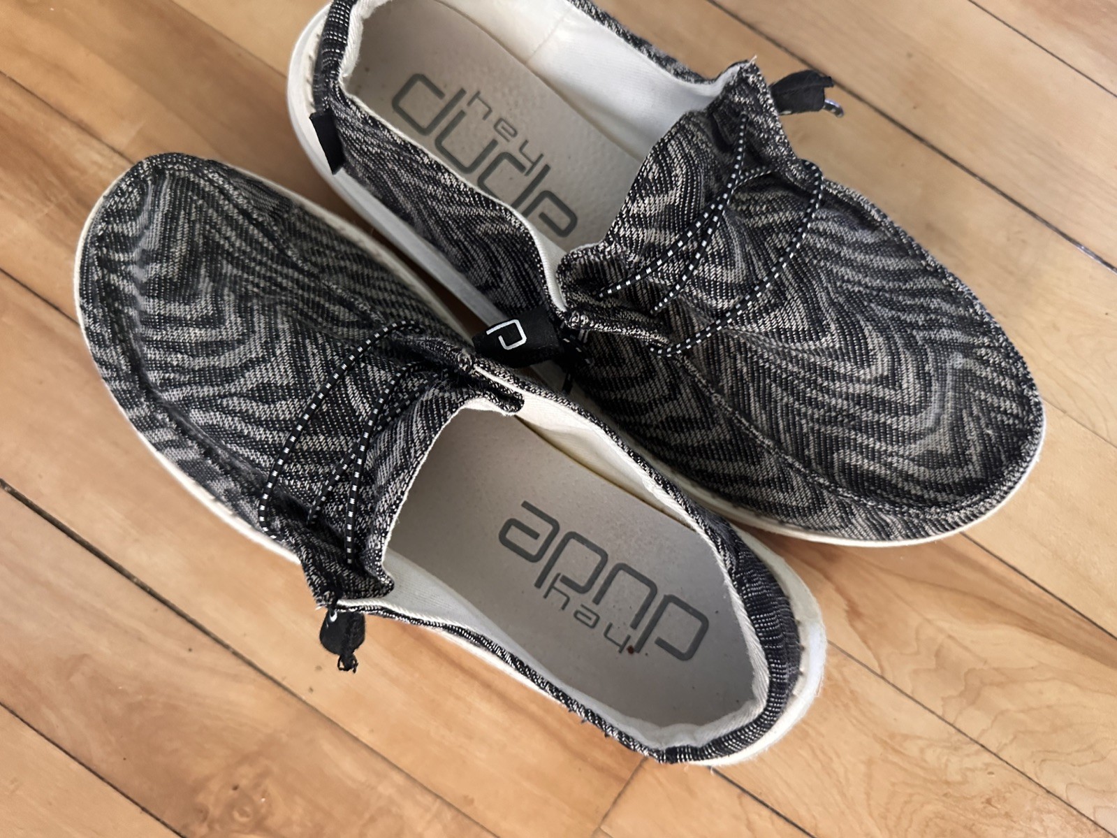 NEW Womens Sz 7 Hey Dude Wendy Woven Zebra Stripe Shoes
