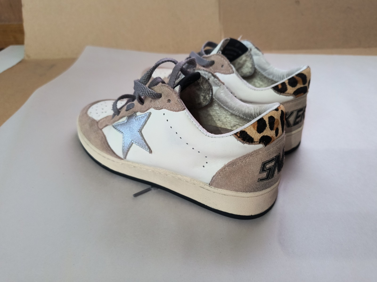 GGDB Golden Goose SUPERSTAR Leopard Silver Sneakers White Leather Women’s 40