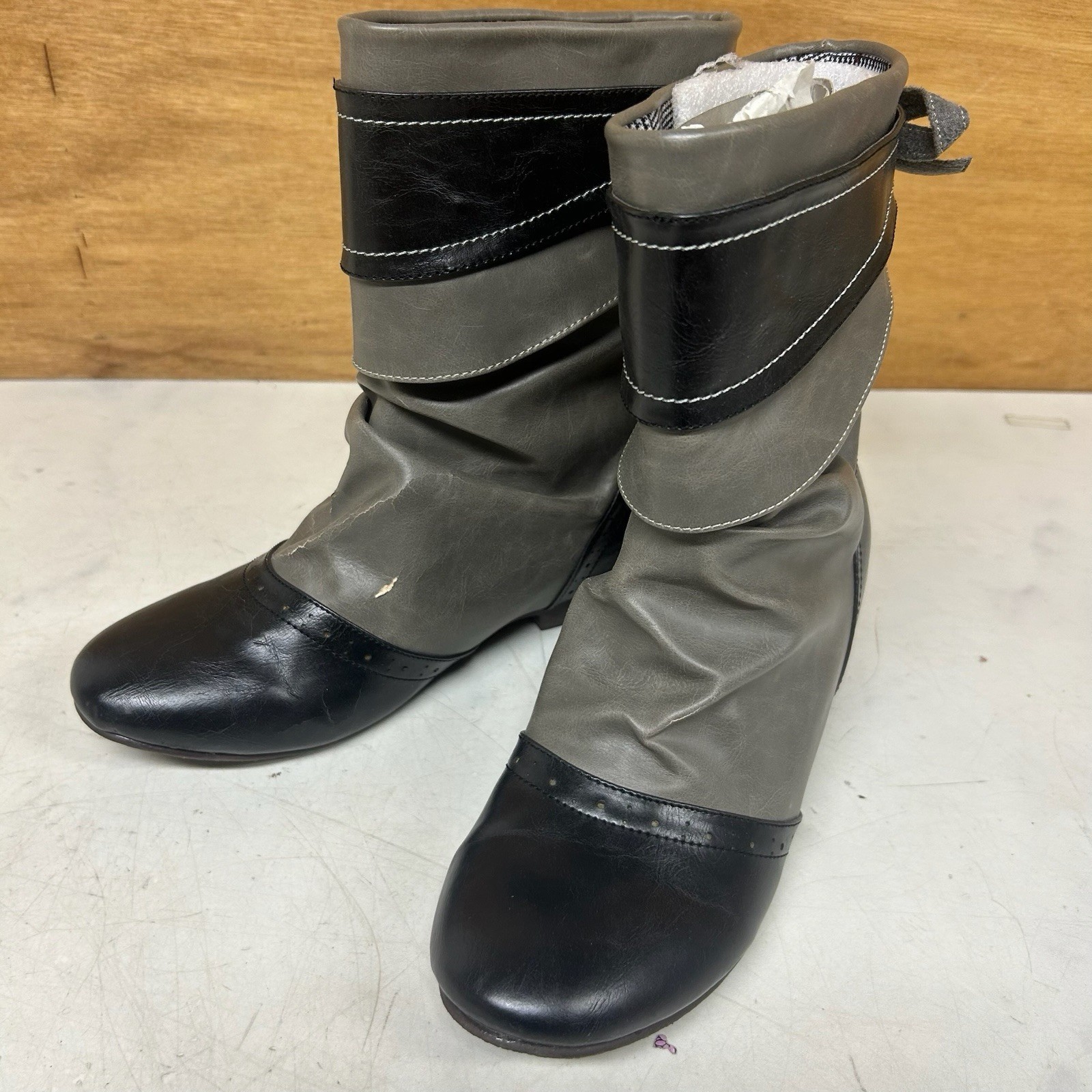 Women’s Short Boots Gray Black Size 24.0cm EEE Used
